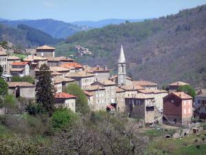 Le village de Saint-Pierreville