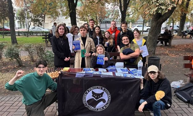 Ukraine : Priama Diia  (Action directe), pour le contrôle étudiant